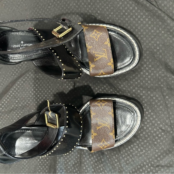 Size 41 (10.5) Star Trail Louis Vuitton Heel. Only worn once - Picture 1 of 13